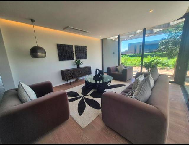 4 BEDROOM HOUSE FOR SALE IN UMHLANGA ROCKS